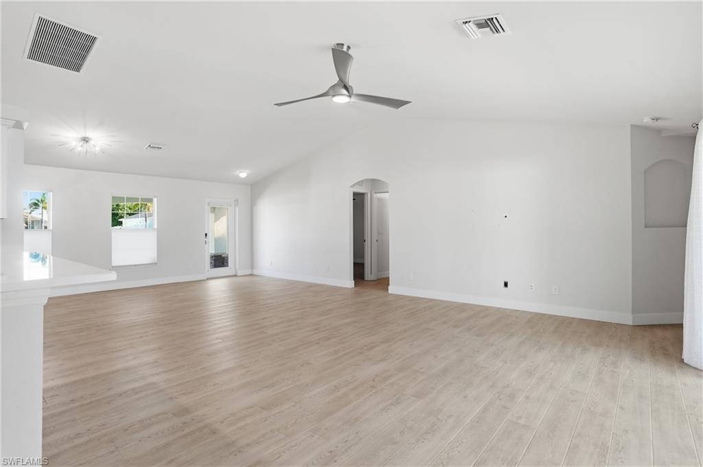 1808 30th St Property Photo 9