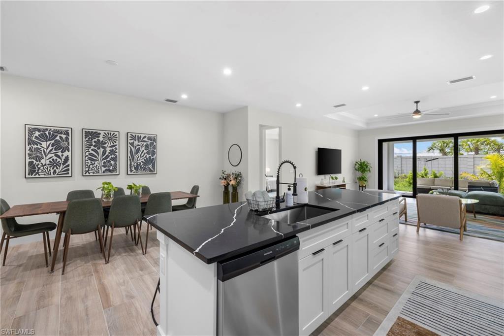 3032 Woodside Ave Property Photo 11