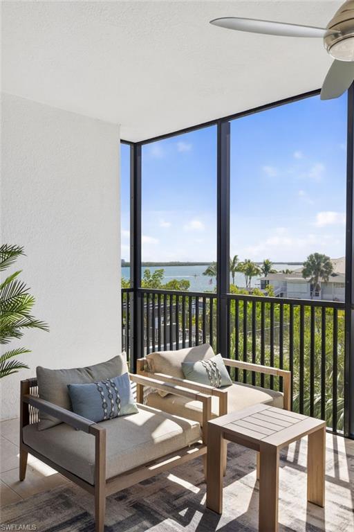4142 Bay Beach Ln 302 Property Photo 17