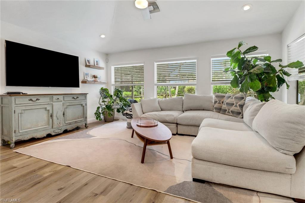 6984 Burnt Sienna Cir Property Photo 6