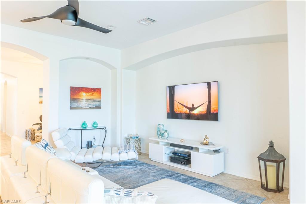 14059 Mirror Ct Property Photo 5