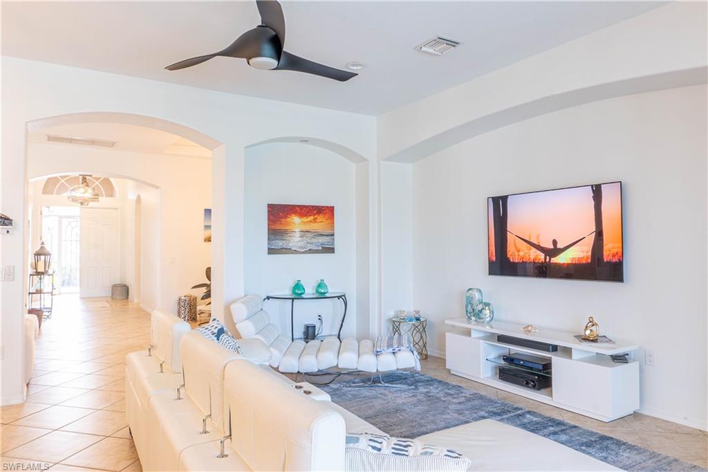 14059 Mirror Ct Property Photo 6