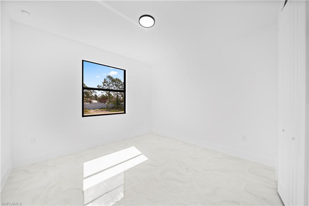 3701 Ida Ave N Property Photo 25