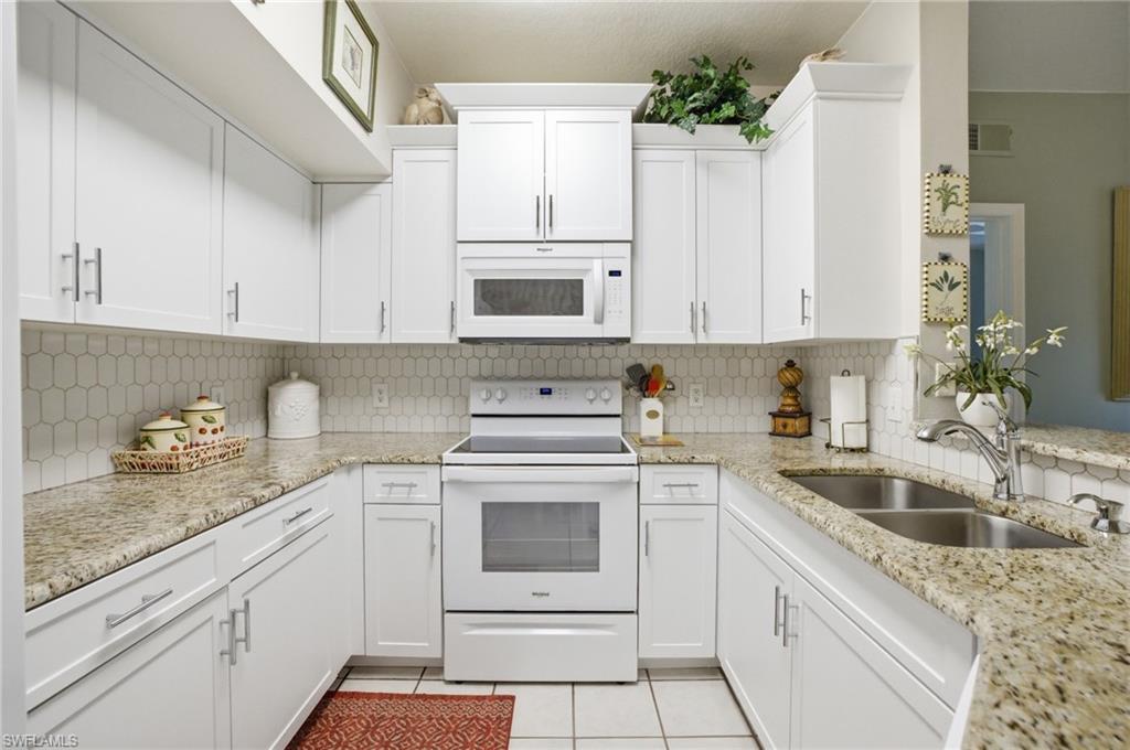 15605 Ocean Walk Cir 113 Property Photo 6