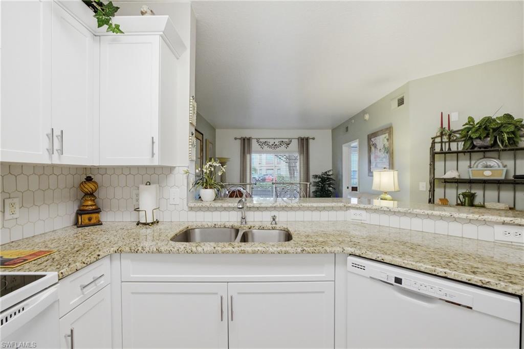 15605 Ocean Walk Cir 113 Property Photo 7