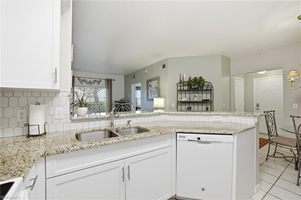 15605 Ocean Walk Cir 113 Property Photo 8