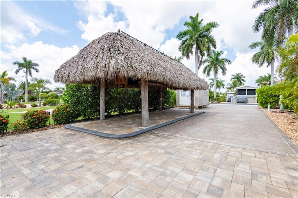 5221 Marsh Mallow Trl Property Photo 2