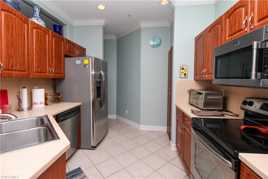 817 Carrick Bend Cir 101 Property Photo 32