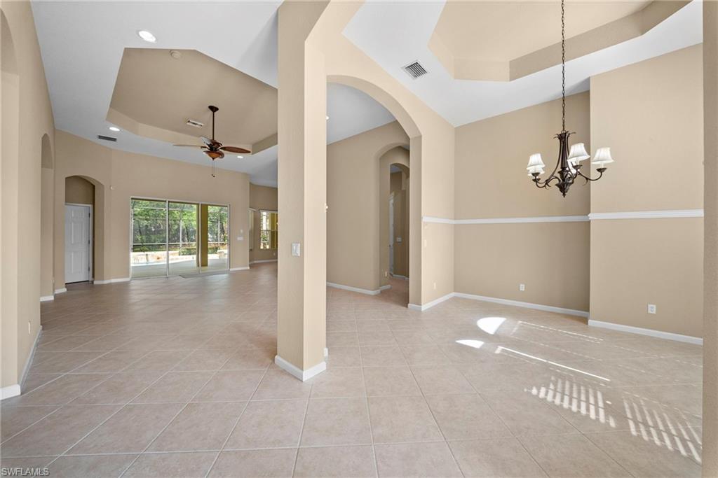 7914 Founders Cir Property Photo 2