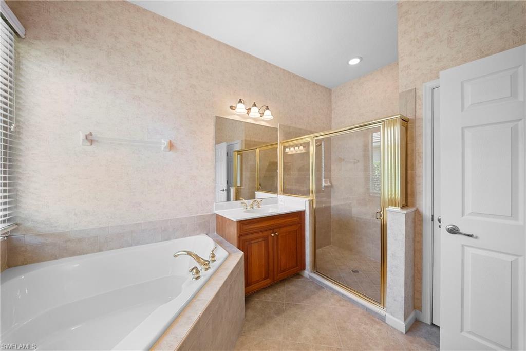 7914 Founders Cir Property Photo 17