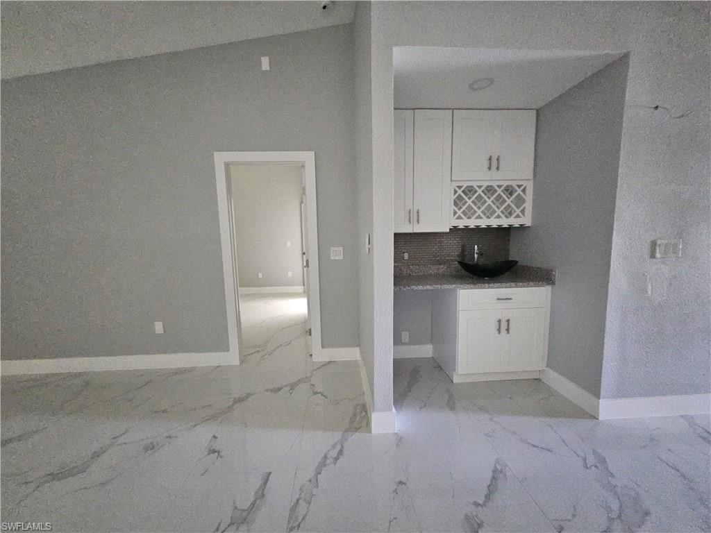 17745 Port Boca Ct Property Photo 5