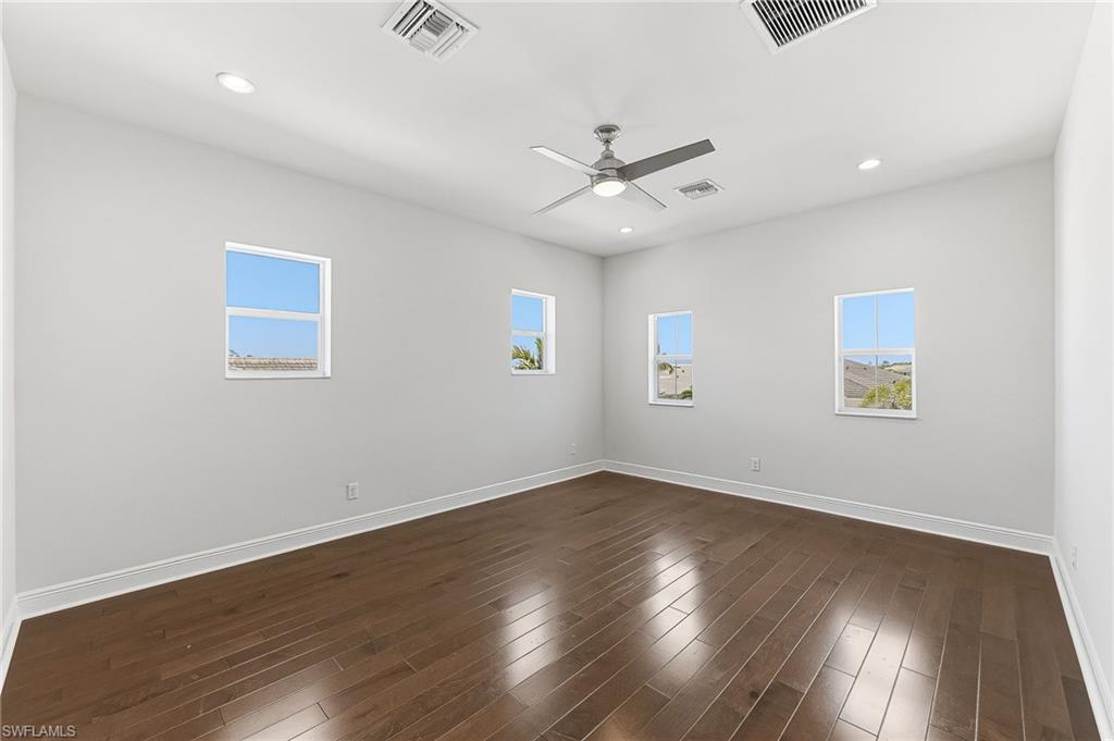 8957 Mustique Ln Property Photo 27