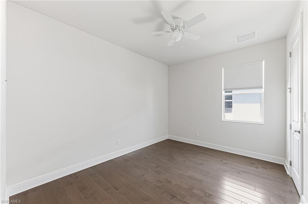 8957 Mustique Ln Property Photo 32