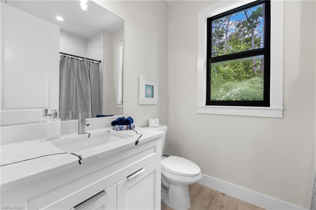 3012 Pine Tree Dr Property Photo 28