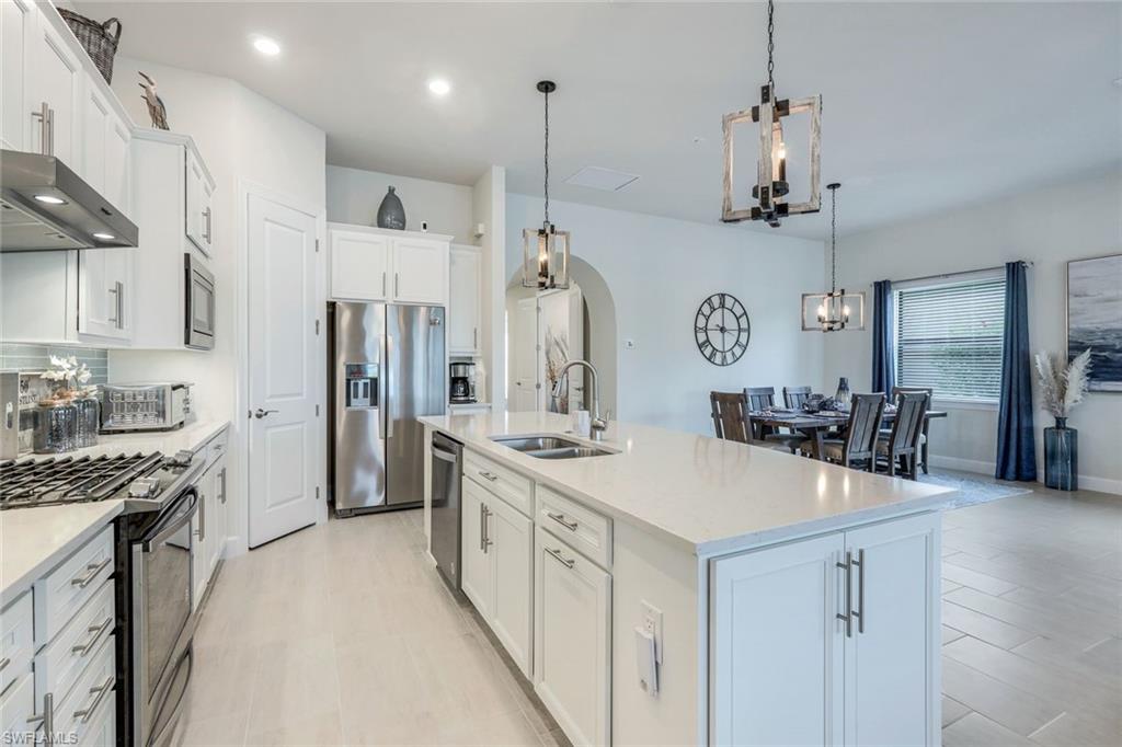 19200 Aqua Shore Dr Property Photo 6