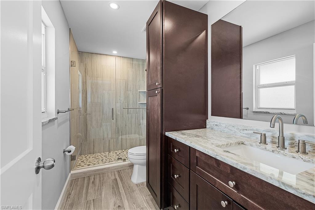2 Fairview Blvd Property Photo 10