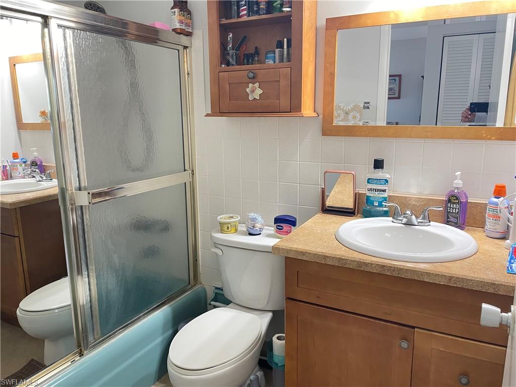 240 Collier Blvd D7 Property Photo 8