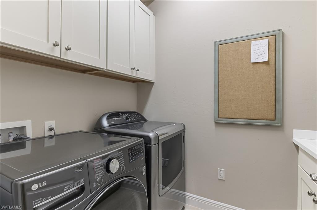 12677 Astor Pl Property Photo 9