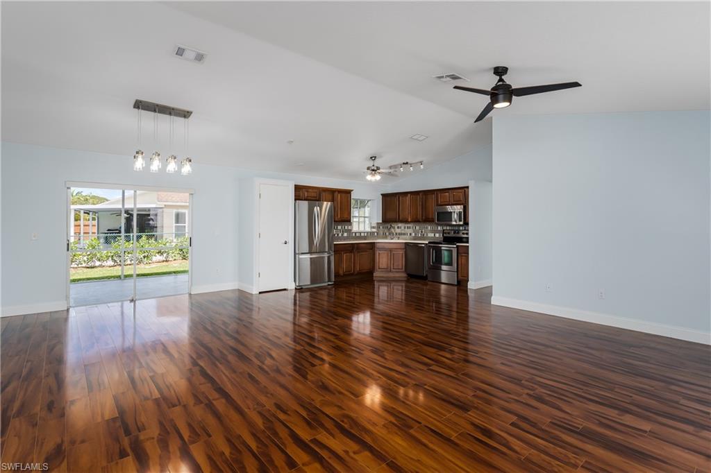 3121 Orange Grove Trl Property Photo 6