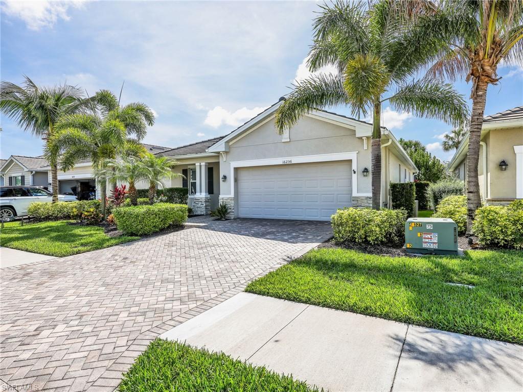 16256 Bonita Landing Cir Property Photo 3