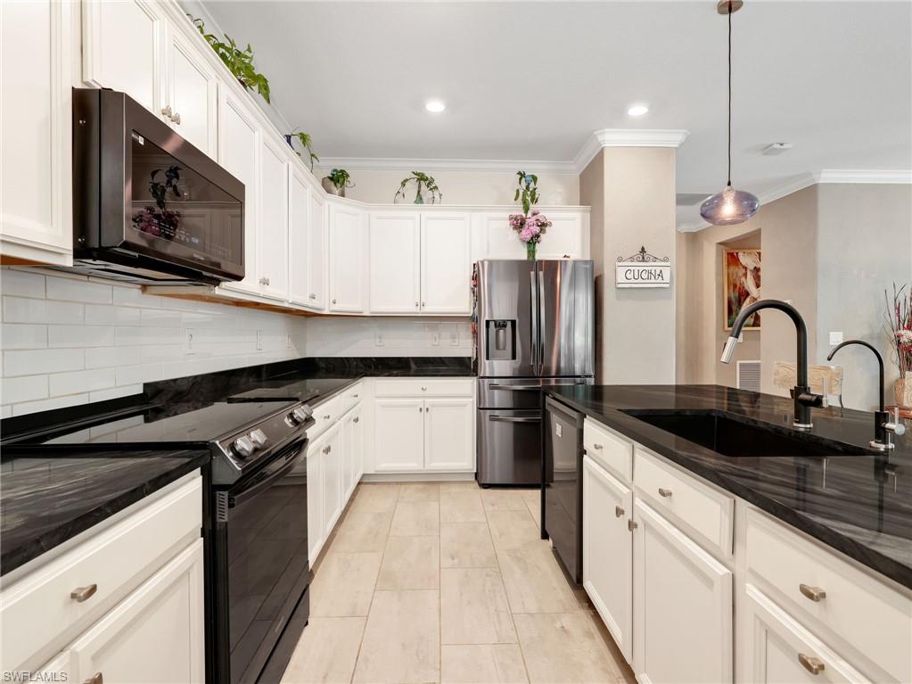 16256 Bonita Landing Cir Property Photo 15