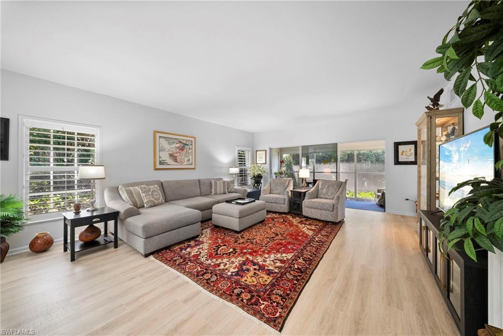 4250 Lake Forest Dr 311 Property Photo 6