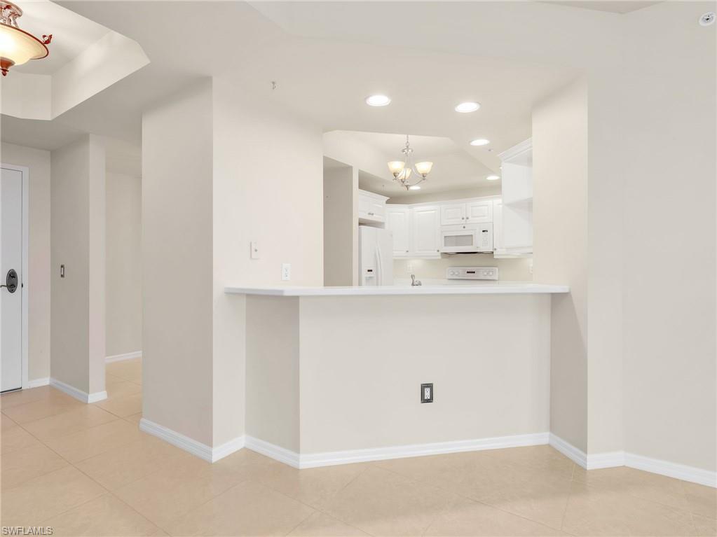 1001 Arbor Lake Dr 202 Property Photo 3