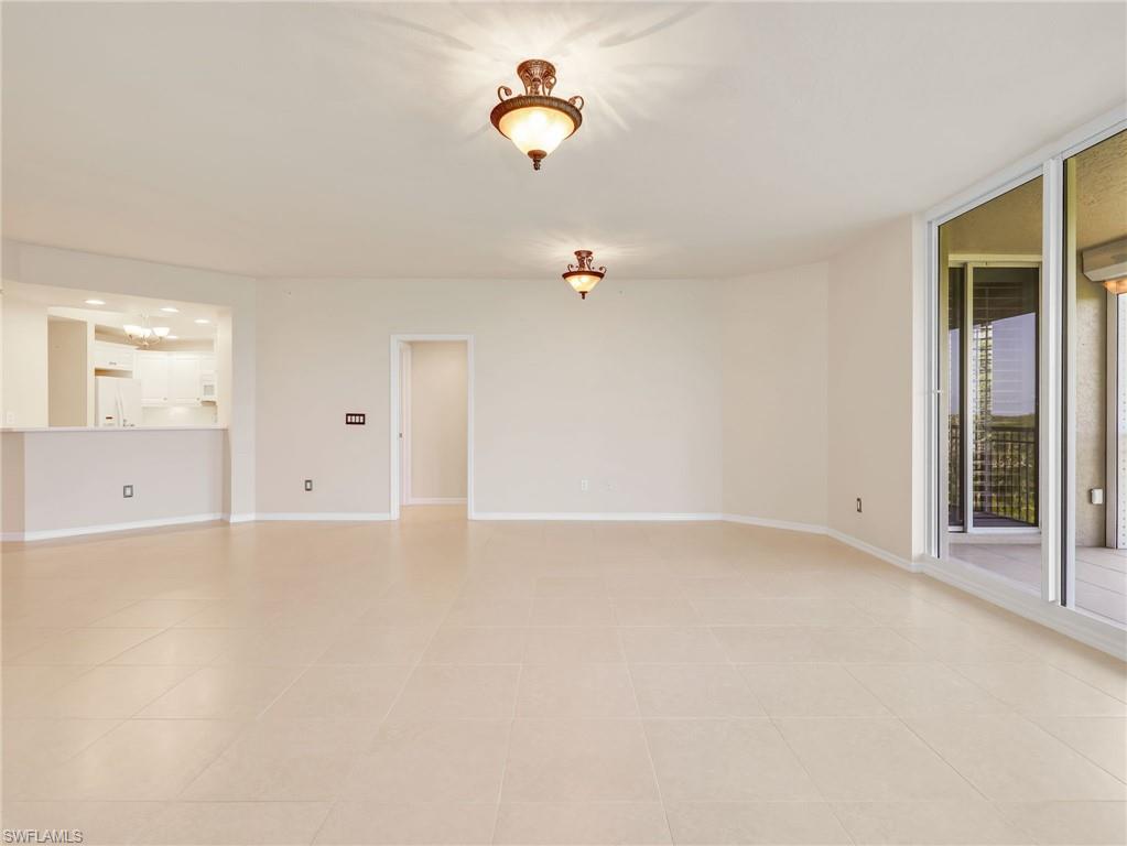 1001 Arbor Lake Dr 202 Property Photo 11