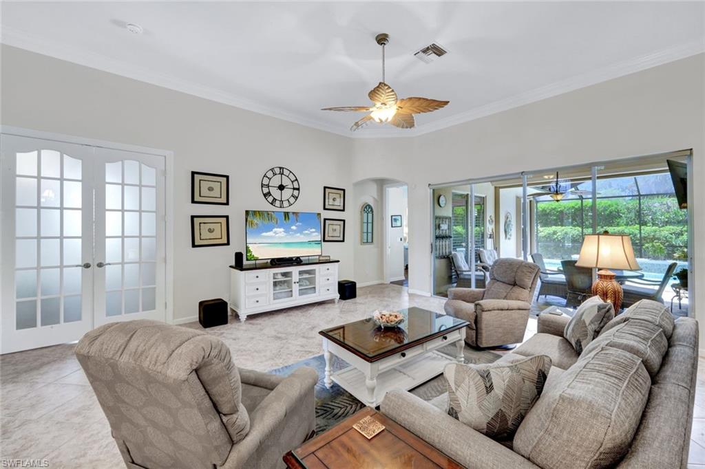 16208 Parque Ln Property Photo 6
