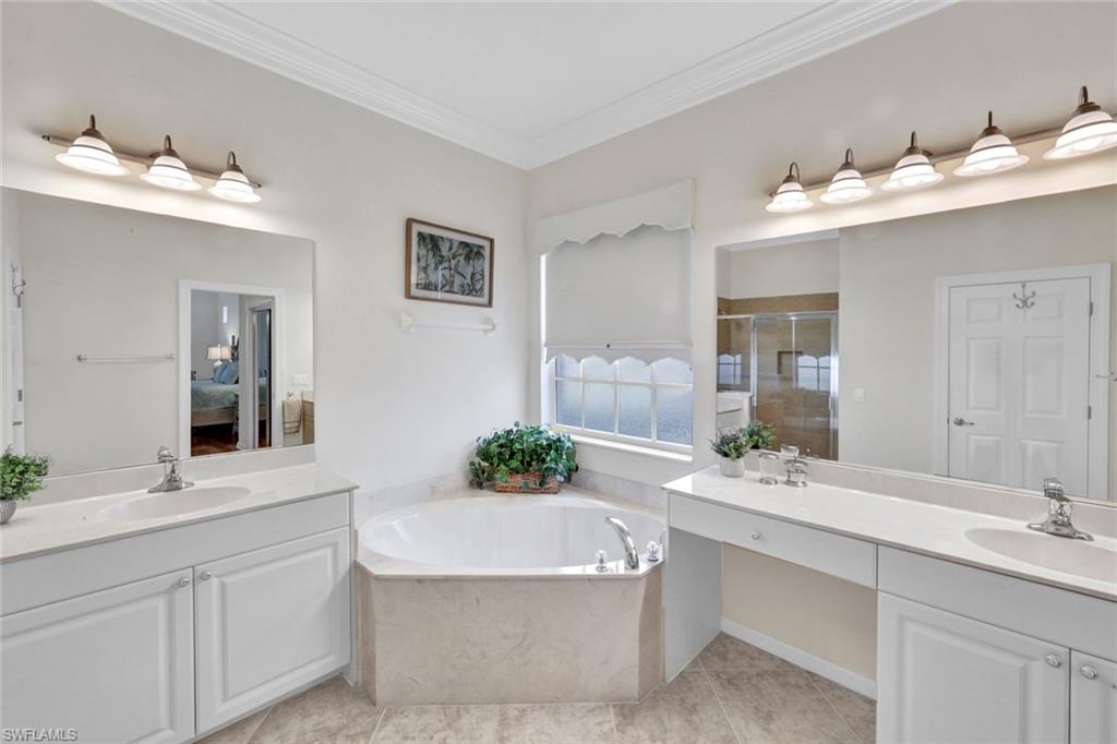 16208 Parque Ln Property Photo 14
