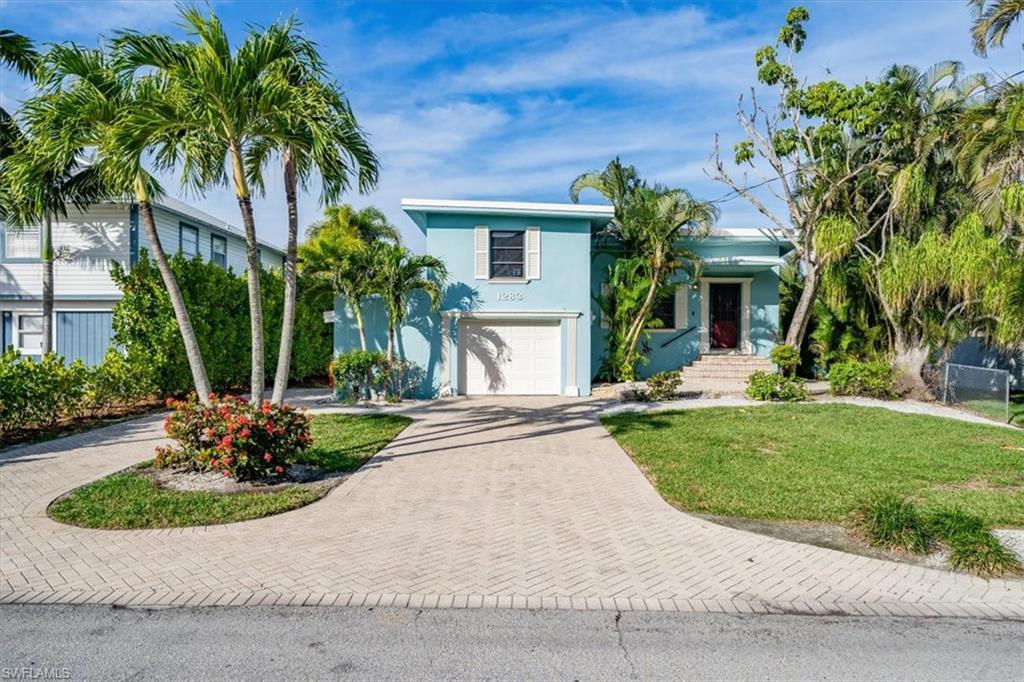 1283 Grand Canal Dr Property Photo 2