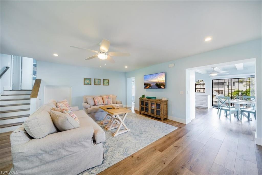 1283 Grand Canal Dr Property Photo 6