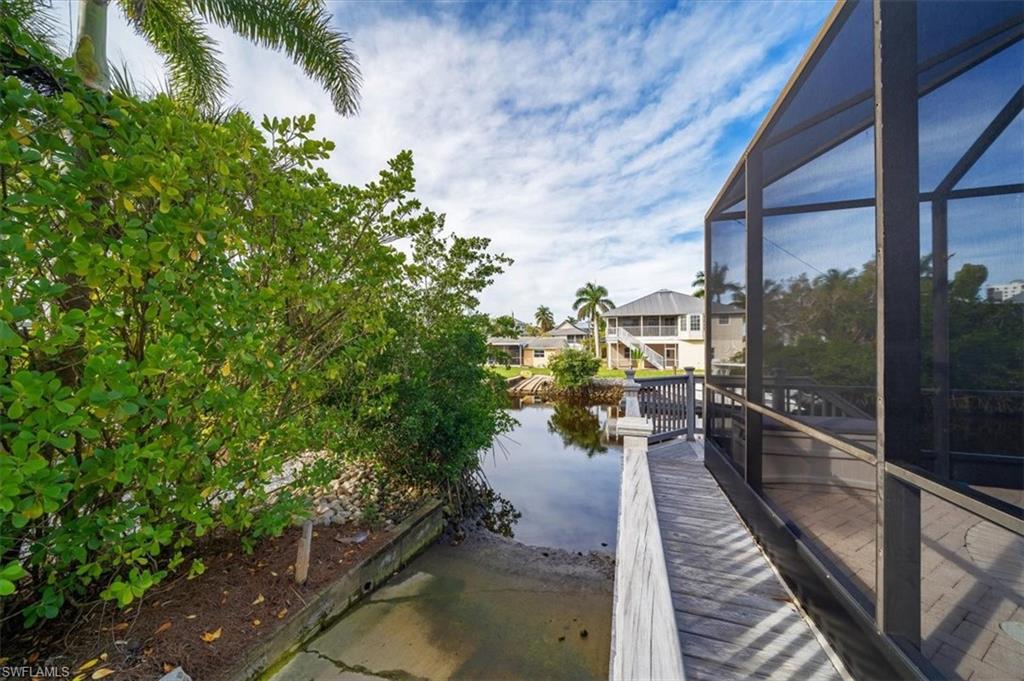 1283 Grand Canal Dr Property Photo 22