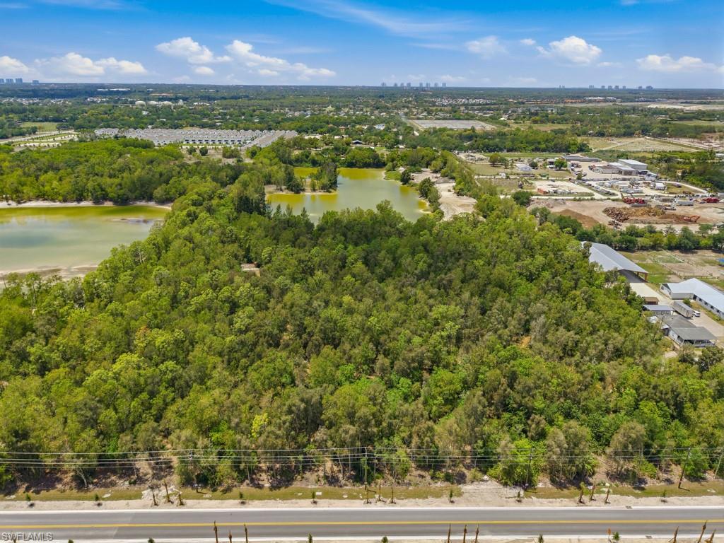 12880 Tower Rd Property Photo 10