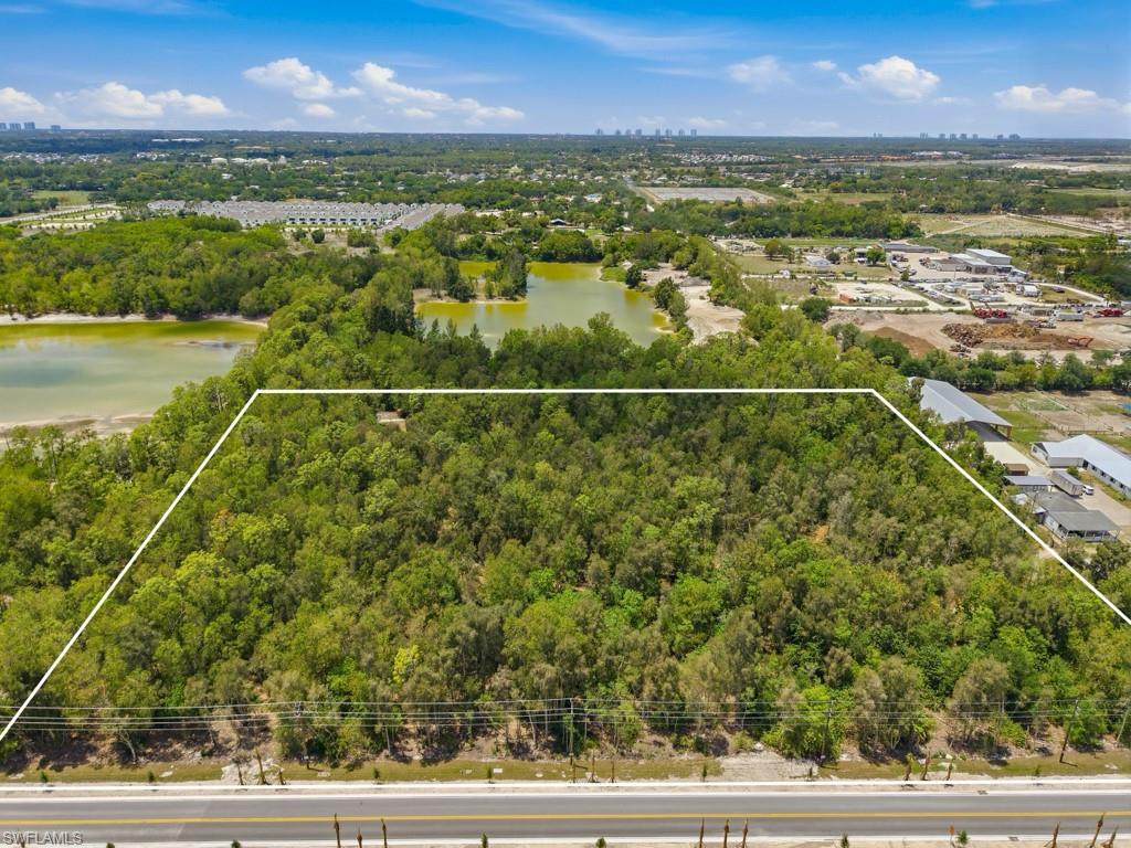 12880 Tower Rd Property Photo 11