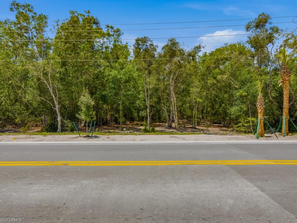 12880 Tower Rd Property Photo 12
