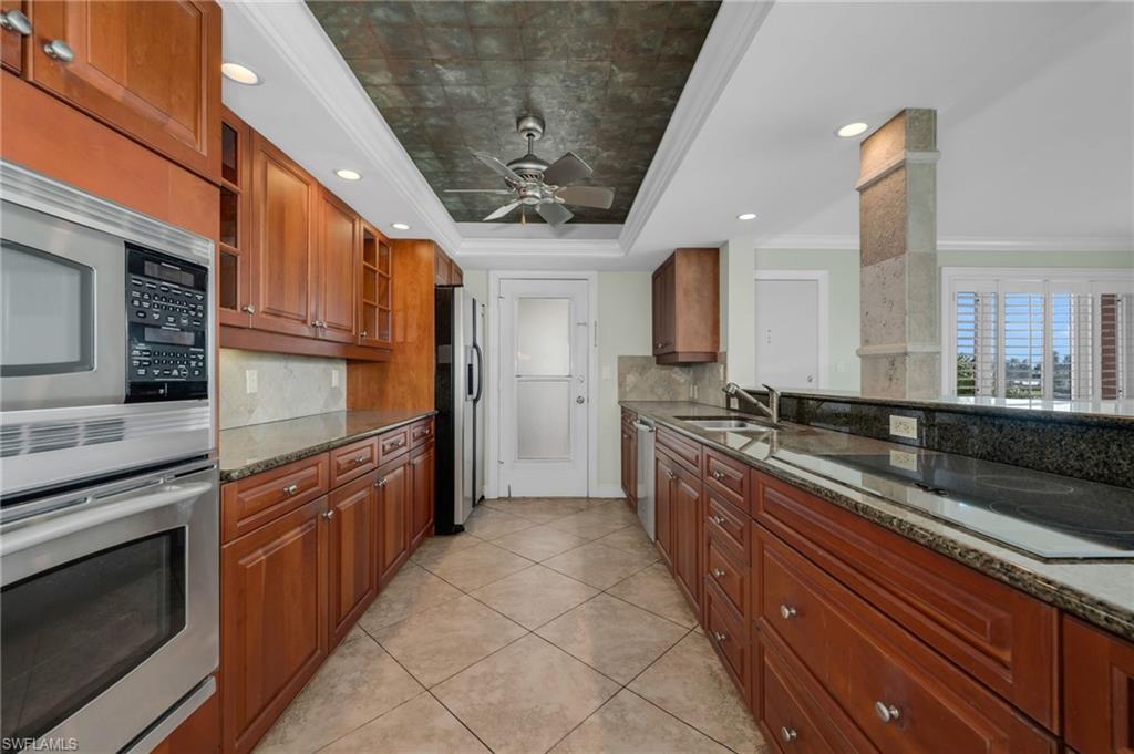 222 Harbour Dr 301 Property Photo 16