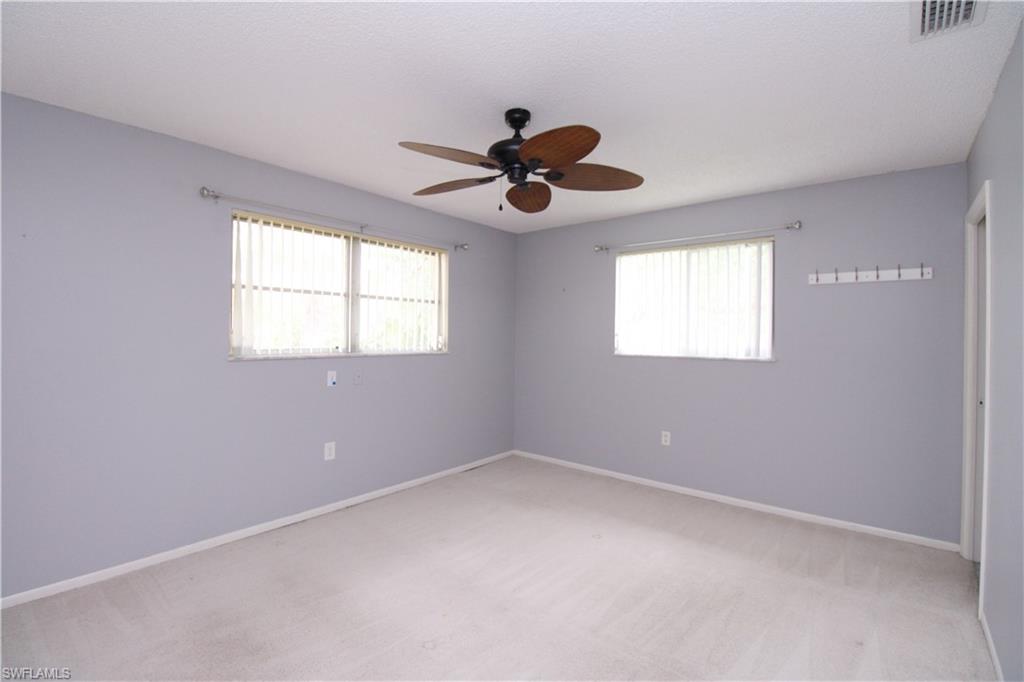 729 Palm View Dr D4 Property Photo 13