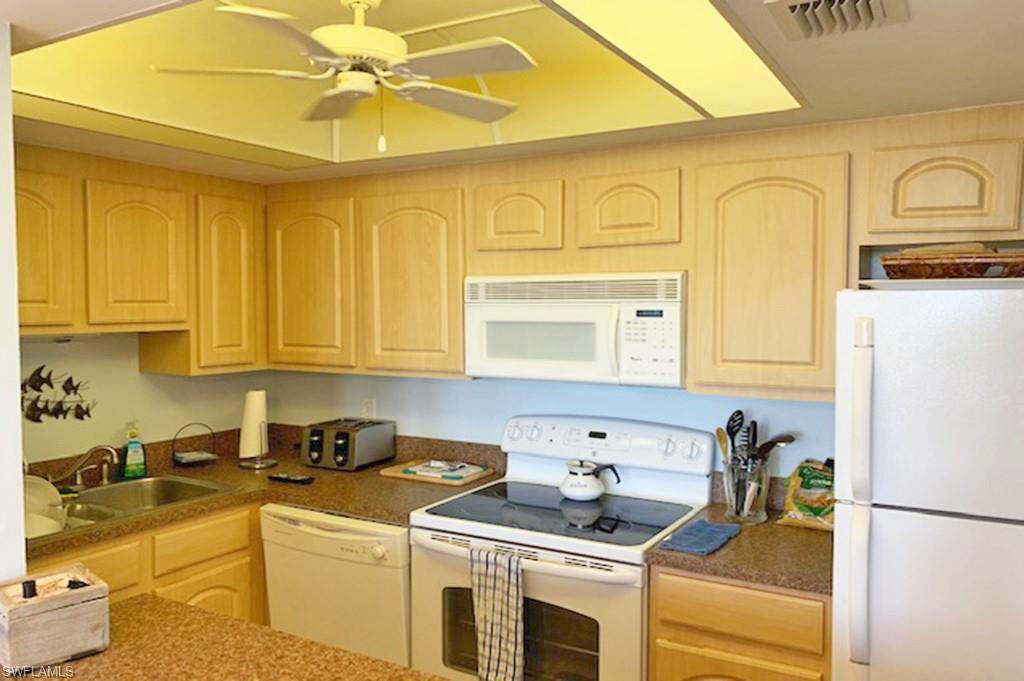 180 Seaview Ct 111 Property Photo 7