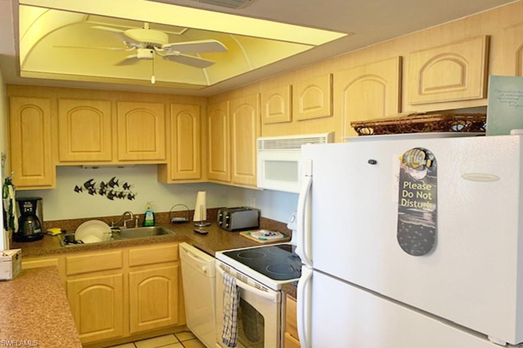 180 Seaview Ct 111 Property Photo 8