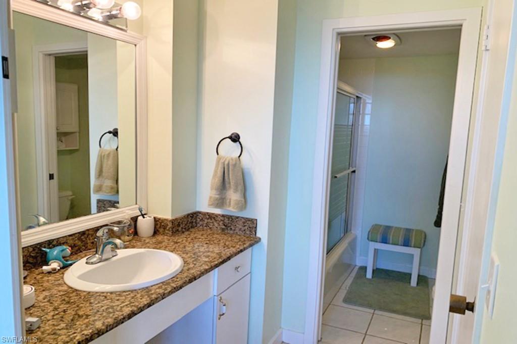 180 Seaview Ct 111 Property Photo 11