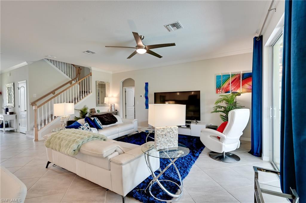 3697 Hampton Cir Property Photo 7