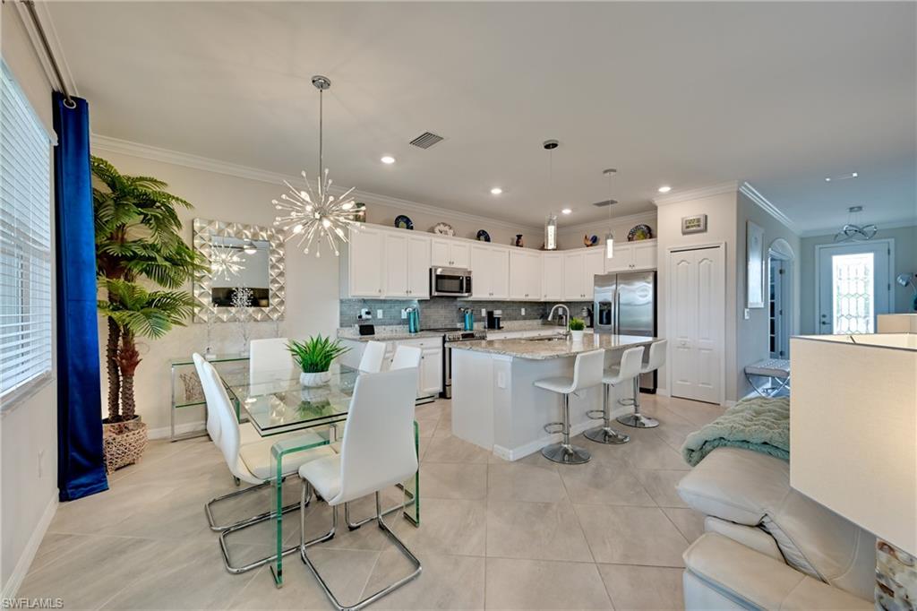 3697 Hampton Cir Property Photo 17