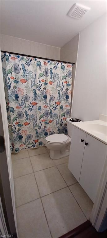 2330 Della Dr Property Photo 4