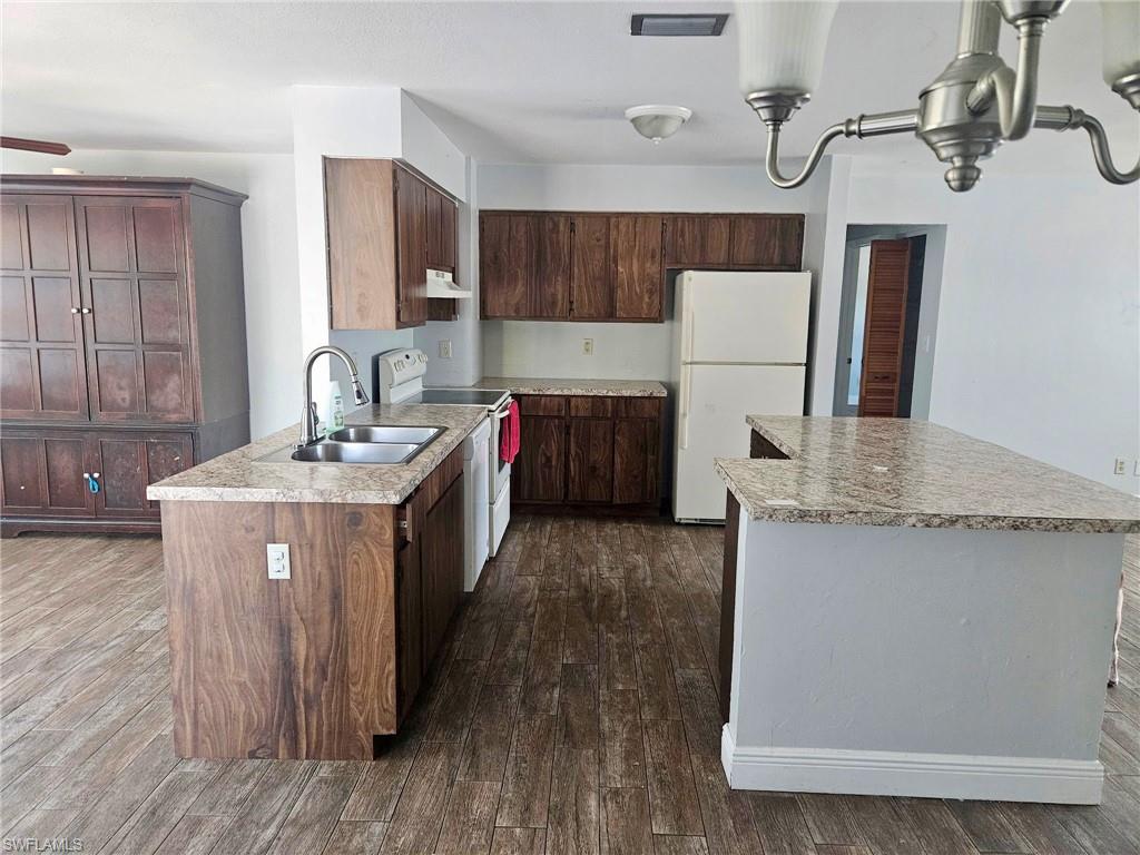 808 Greenwood Ave Property Photo 3