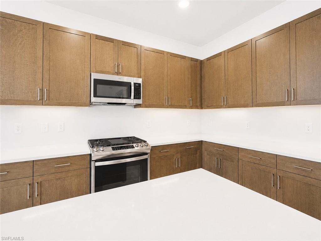 20921 Thistle Leaf Ln Property Photo 14