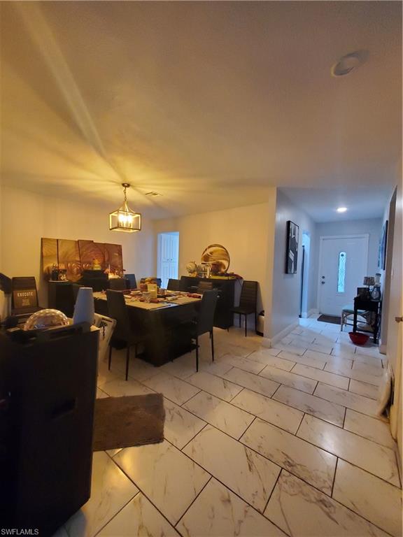 306 Hollywood St Property Photo 7