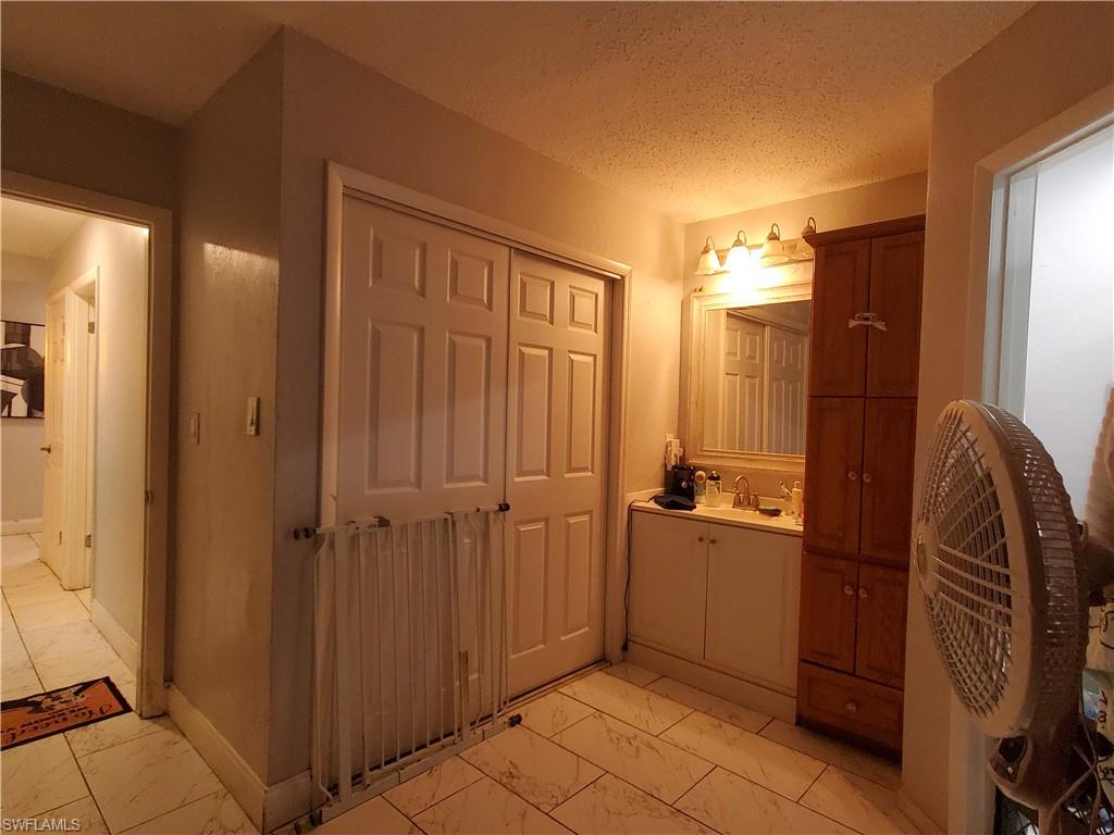 306 Hollywood St Property Photo 12