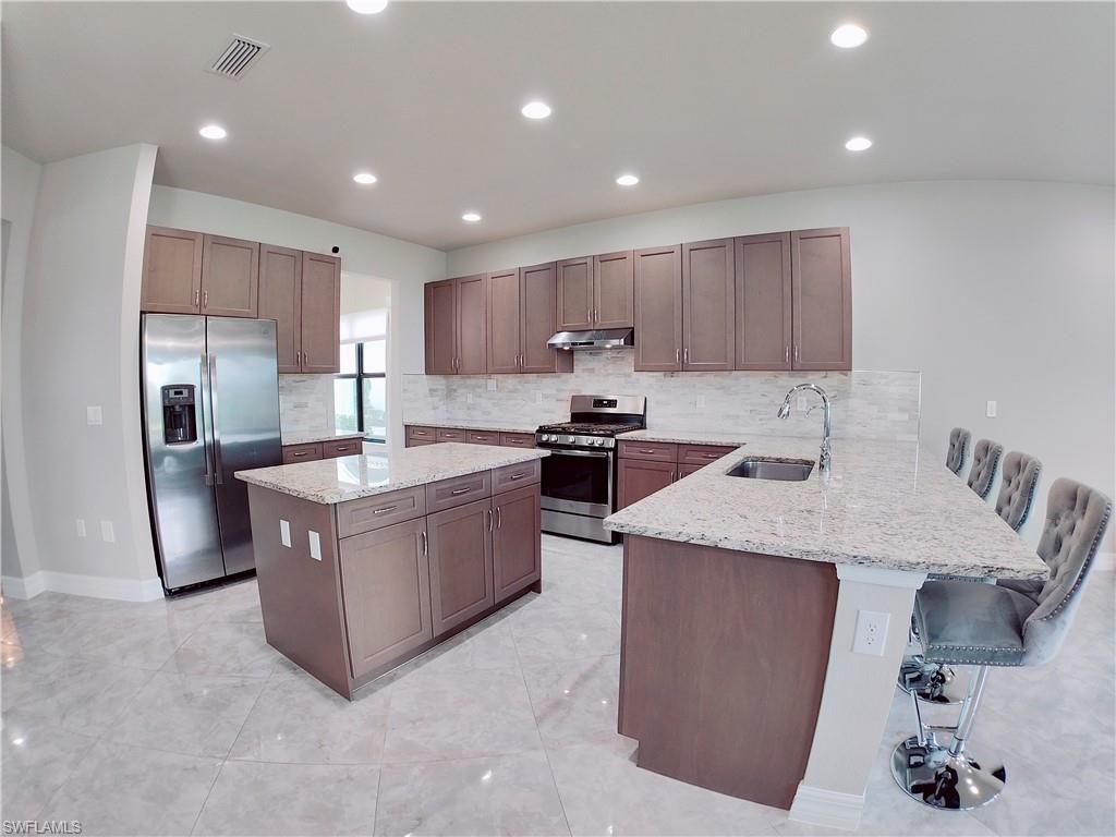 4716 Kensington Cir Property Photo 4