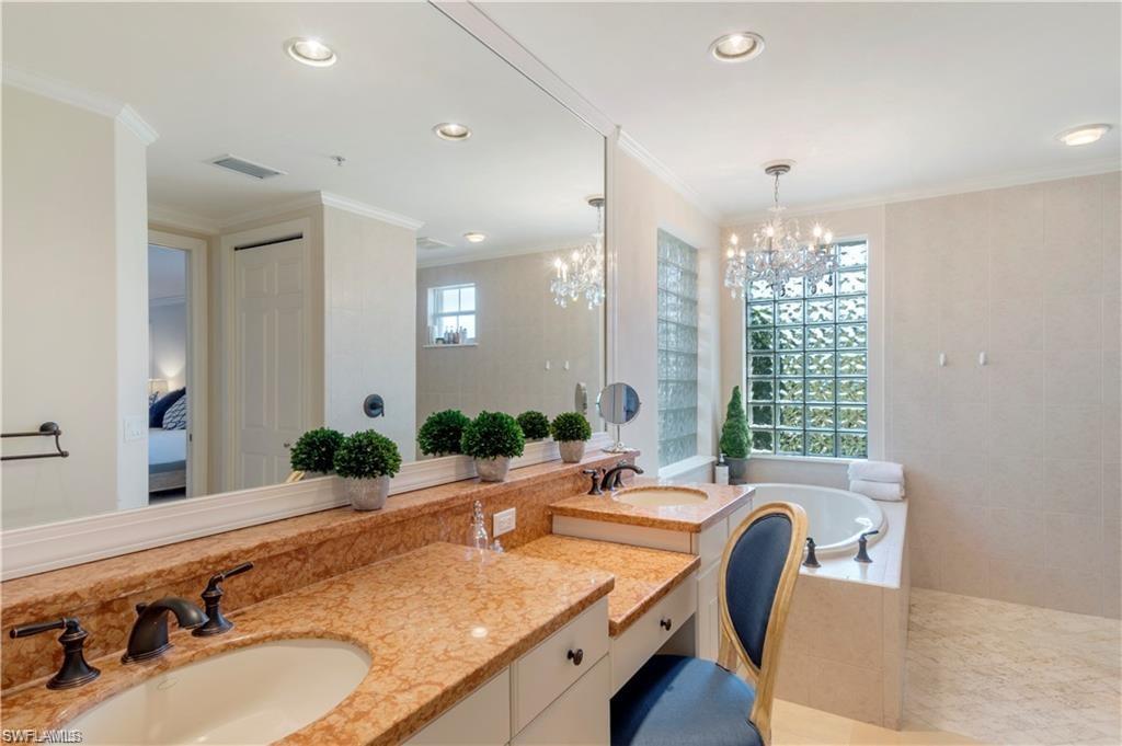 2864 Tiburon Blvd E 101 Property Photo 13